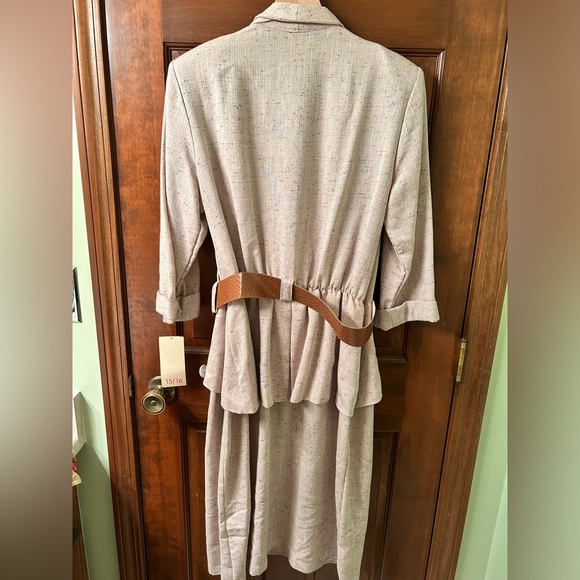 TINA BARRIE NWT VTG 80s Cute Belted dress. Size 16 - Picture 7 of 10